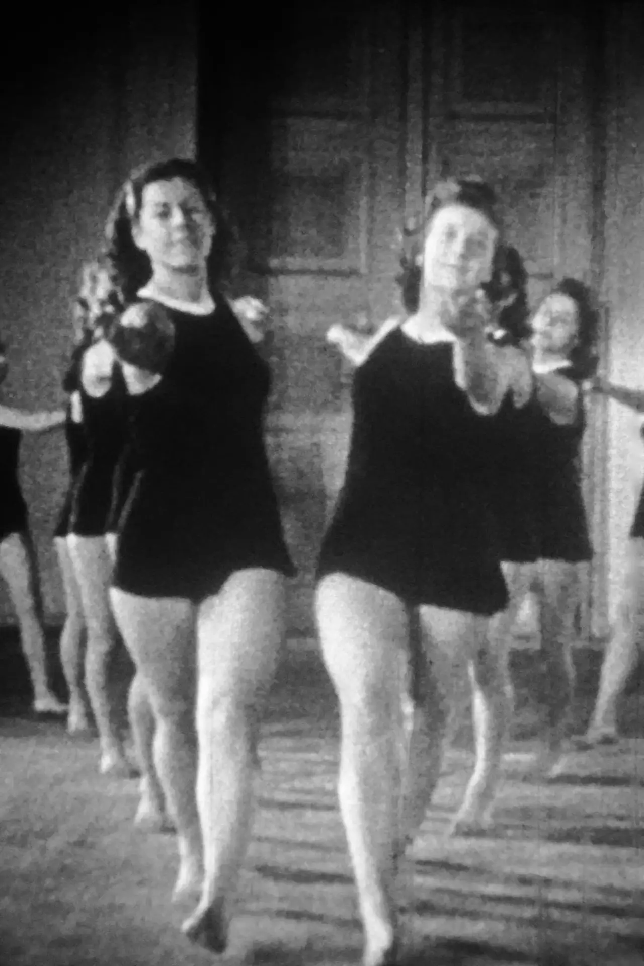 Movie poster "Gymnastische Bewegungsspiele und Mädeltänze"