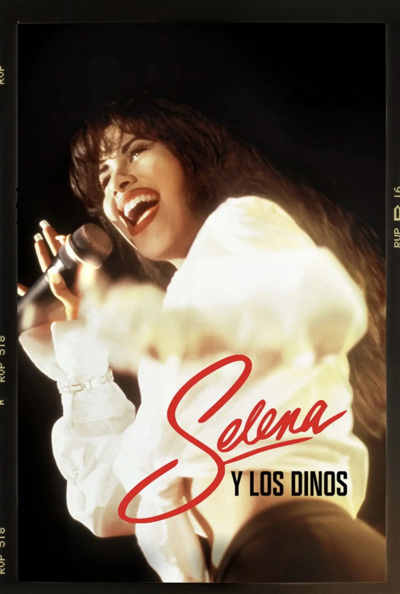 Movie poster "Selena y Los Dinos: A Family