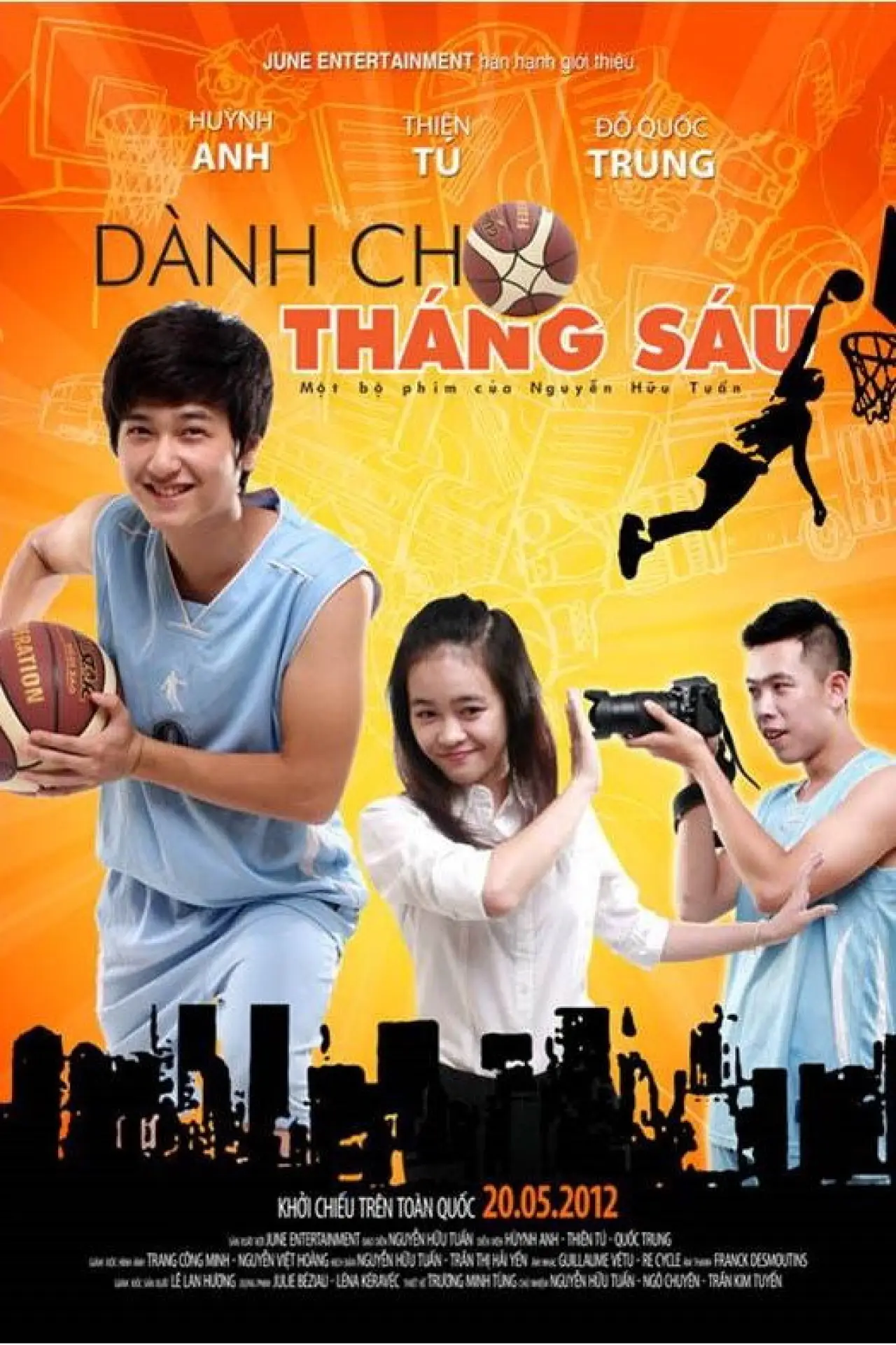 Movie poster "Dành cho tháng Sáu"