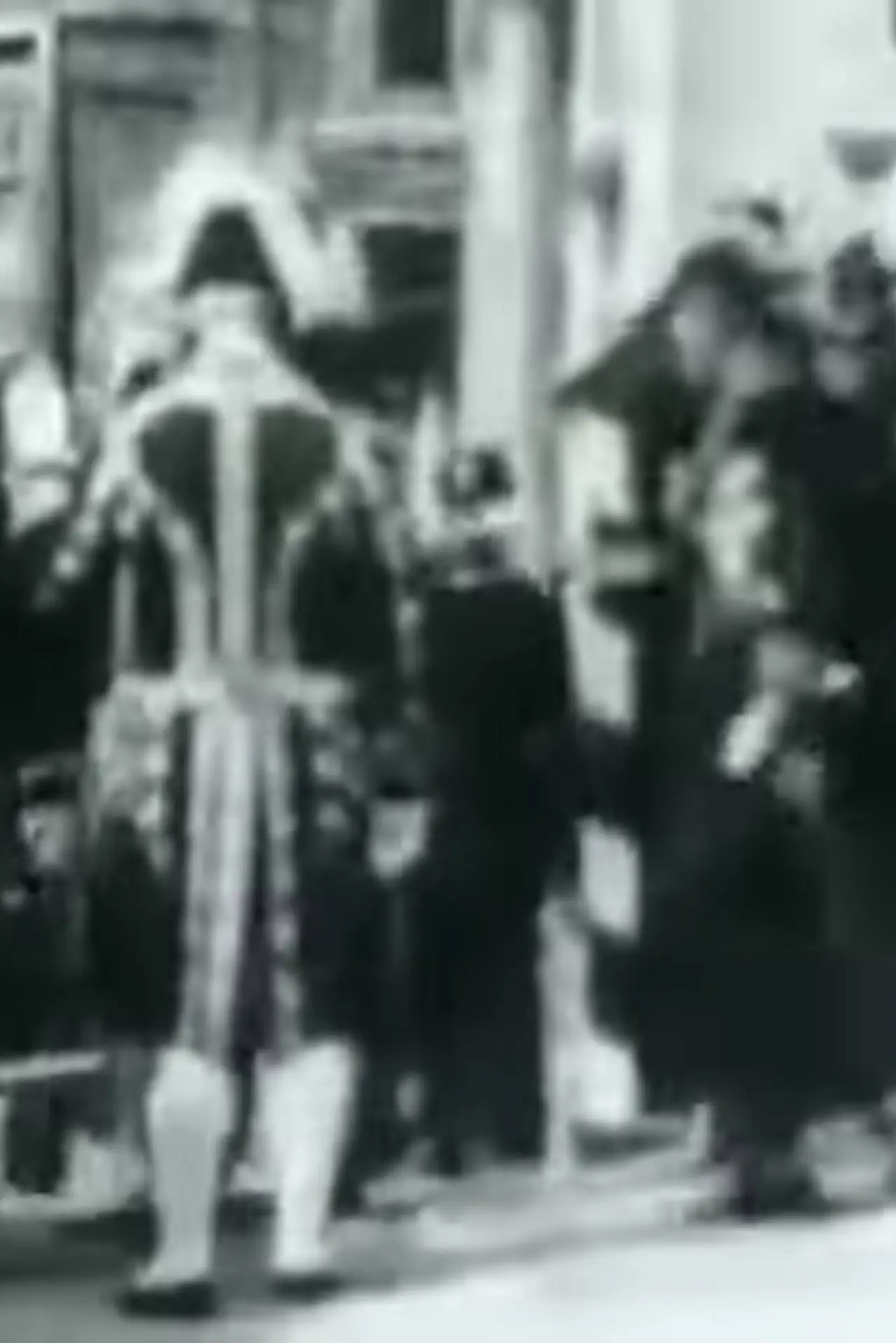 Movie poster "Count of Montebello and General de Boisdeffre going to the Kremlin [Moscow]"