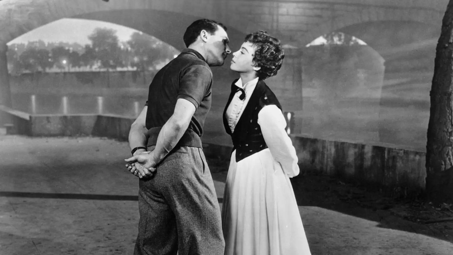 Video for the film An American in Paris — ‘An American in Paris’ Play by Play with Dave Karger | TCM Musical Matinee