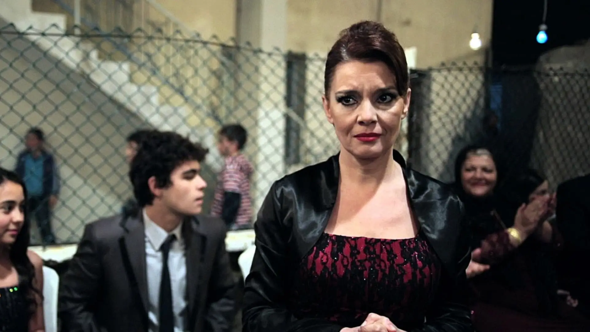 Video for the film Nobody's Home — Köksüz (Nobody's Home) Trailer with English Subtitles