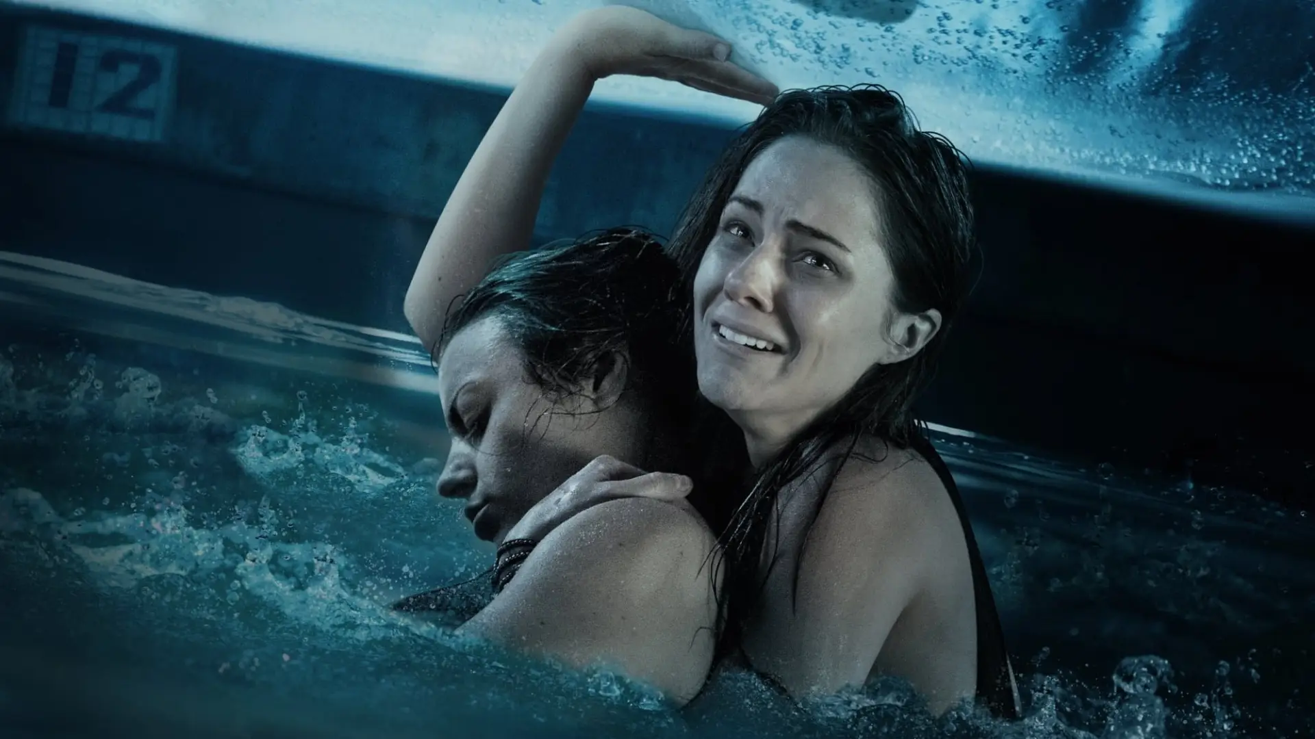 Video for the film 12 Feet Deep — Official Trailer