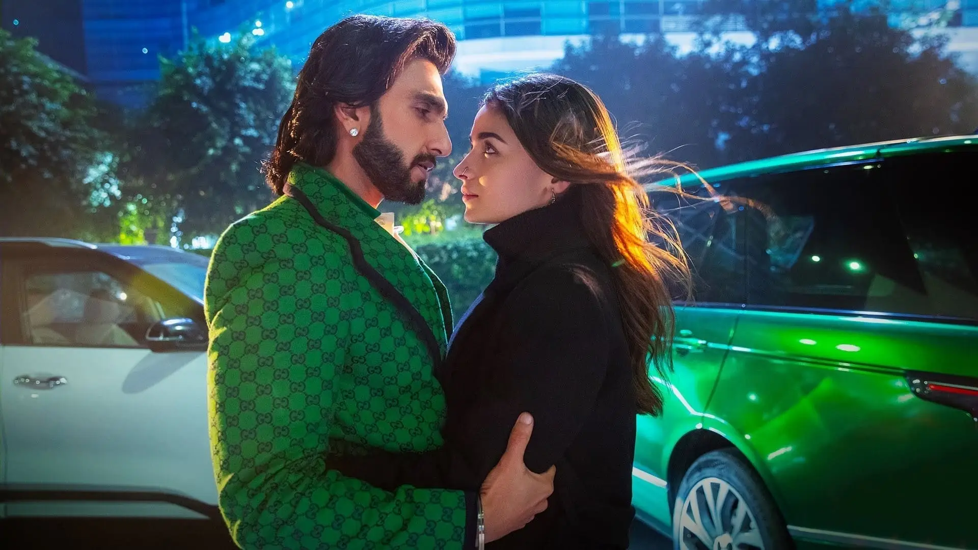 Video for the film Rocky Aur Rani Kii Prem Kahaani — Rocky Aur Rani Kii Prem Kahaani | Official Trailer