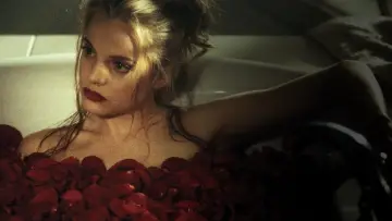Backdrop to the movie "American Beauty" #615123