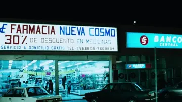 Backdrop to the movie "Amores Perros" #954784