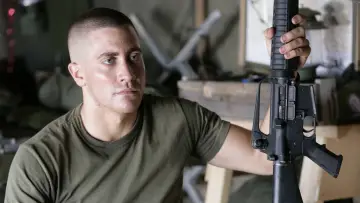 Backdrop to the movie "Jarhead" #803532