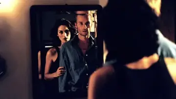 Backdrop to the movie "Memento" #750075
