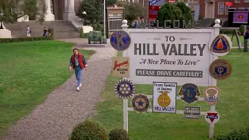 Backdrop to the movie "Back to the Future" #550615