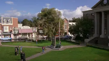 Backdrop to the movie "Back to the Future" #550629