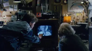 Backdrop to the movie "Back to the Future" #749551