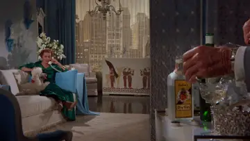 Backdrop to the movie "Breakfast at Tiffany