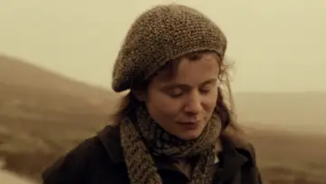 Backdrop to the movie "Breaking the Waves" #906961