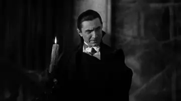 Backdrop to the movie "Dracula" #713800