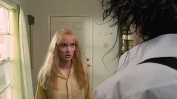 Backdrop to the movie "Edward Scissorhands" #619820
