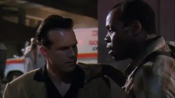 Backdrop to the movie "Predator 2" #293674