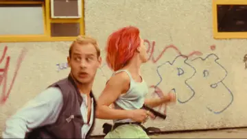 Backdrop to the movie "Run Lola Run" #694542