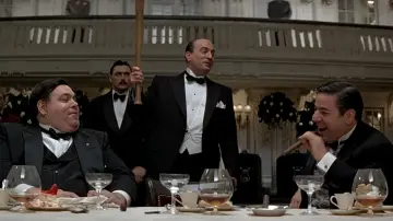 Backdrop to the movie "The Untouchables" #630679