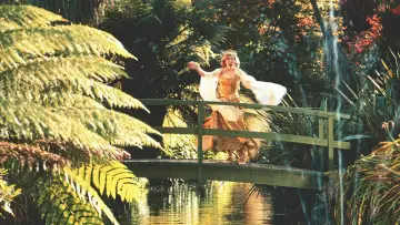Backdrop to the movie "Heavenly Creatures" #882772