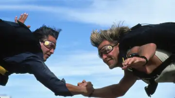 Backdrop to the movie "Point Break" #910258