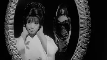 Backdrop to the movie "Funeral Parade of Roses" #872067