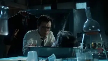 Backdrop to the movie "Re-Animator" #875542