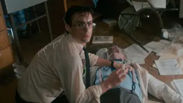Backdrop to the movie "Re-Animator" #875543