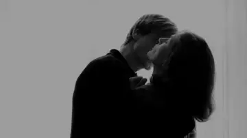Backdrop to the movie "The Piano Teacher" #928586