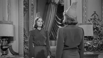 Backdrop to the movie "Ninotchka" #716300