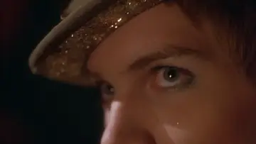 Backdrop to the movie "Velvet Goldmine" #396497