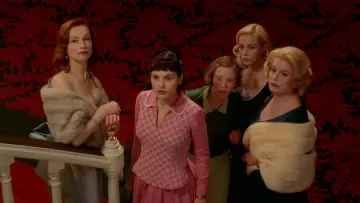 Backdrop to the movie "8 Women" #993144