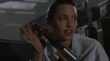 Backdrop to the movie "Lara Croft: Tomb Raider" #652464