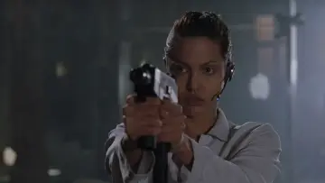 Backdrop to the movie "Lara Croft: Tomb Raider" #652465