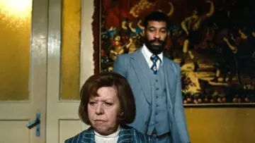 Backdrop to the movie "Ali: Fear Eats the Soul" #983838