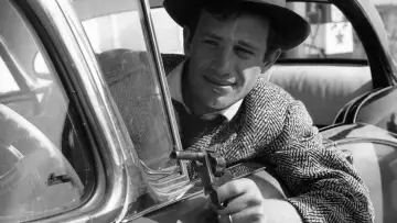 Backdrop to the movie "Breathless" #534457