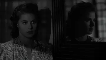 Backdrop to the movie "Casablanca" #838490