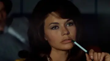 Backdrop to the movie "Contempt" #945772