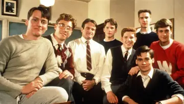 Backdrop to the movie "Dead Poets Society" #573874