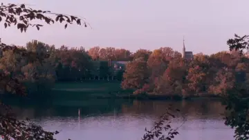 Backdrop to the movie "Dead Poets Society" #830927