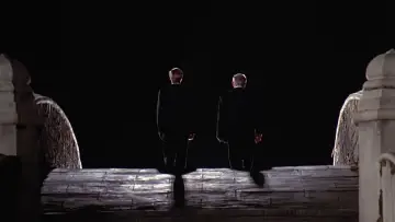 Backdrop to the movie "Meet Joe Black" #224756