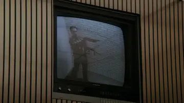 Backdrop to the movie "Raw Deal" #1202738