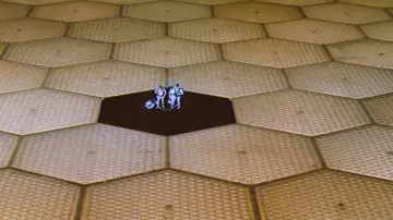 Backdrop to the movie "Fantastic Voyage" #996406