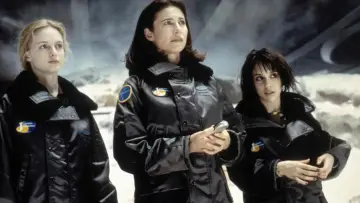 Backdrop to the movie "Lost in Space" #348952