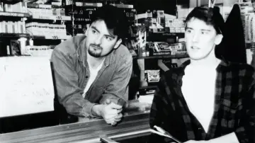 Backdrop to the movie "Clerks" #217423