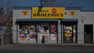 Backdrop to the movie "Mallrats" #730778