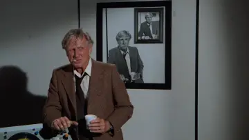 Backdrop to the movie "Airplane II: The Sequel" #1161591