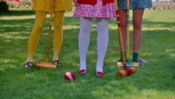 Backdrop to the movie "Heathers" #226227