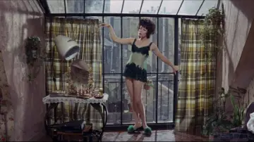 Backdrop to the movie "Irma la Douce" #987641