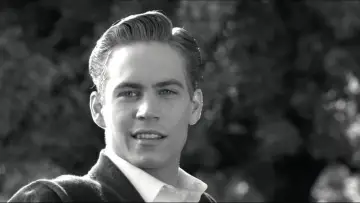 Backdrop to the movie "Pleasantville" #864885