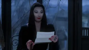 Backdrop to the movie "Addams Family Values" #805107